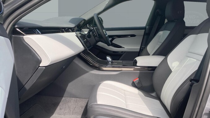Land Rover Range Rover Evoque 1.5 P270e Dynamic SE 5dr Auto Hatchback - Image 3